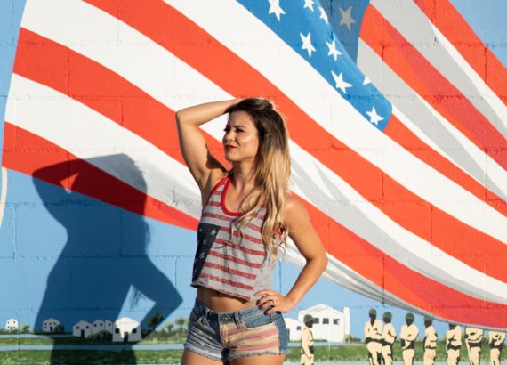 how-to-wear-red-white-blue-this-4th-of-july-epifania-magazine-5