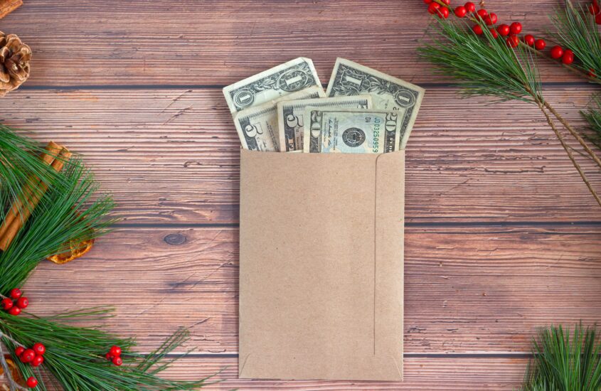 Holiday Gift Tips For A Time of Inflation By: Nicole Moreno-Deinzer